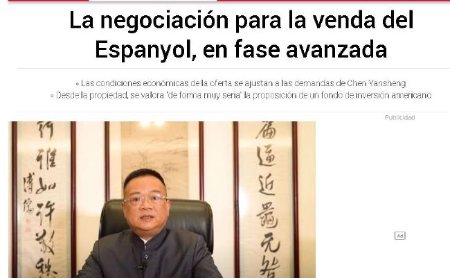 老板让秘书趴下露出屁股