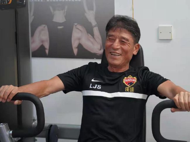 久久亚洲综合伊人